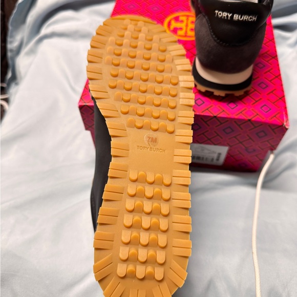 Tory Burch Vintage Nylon Lightweight Training Sneaker Shoes sz 7 - Picture 7 of 9